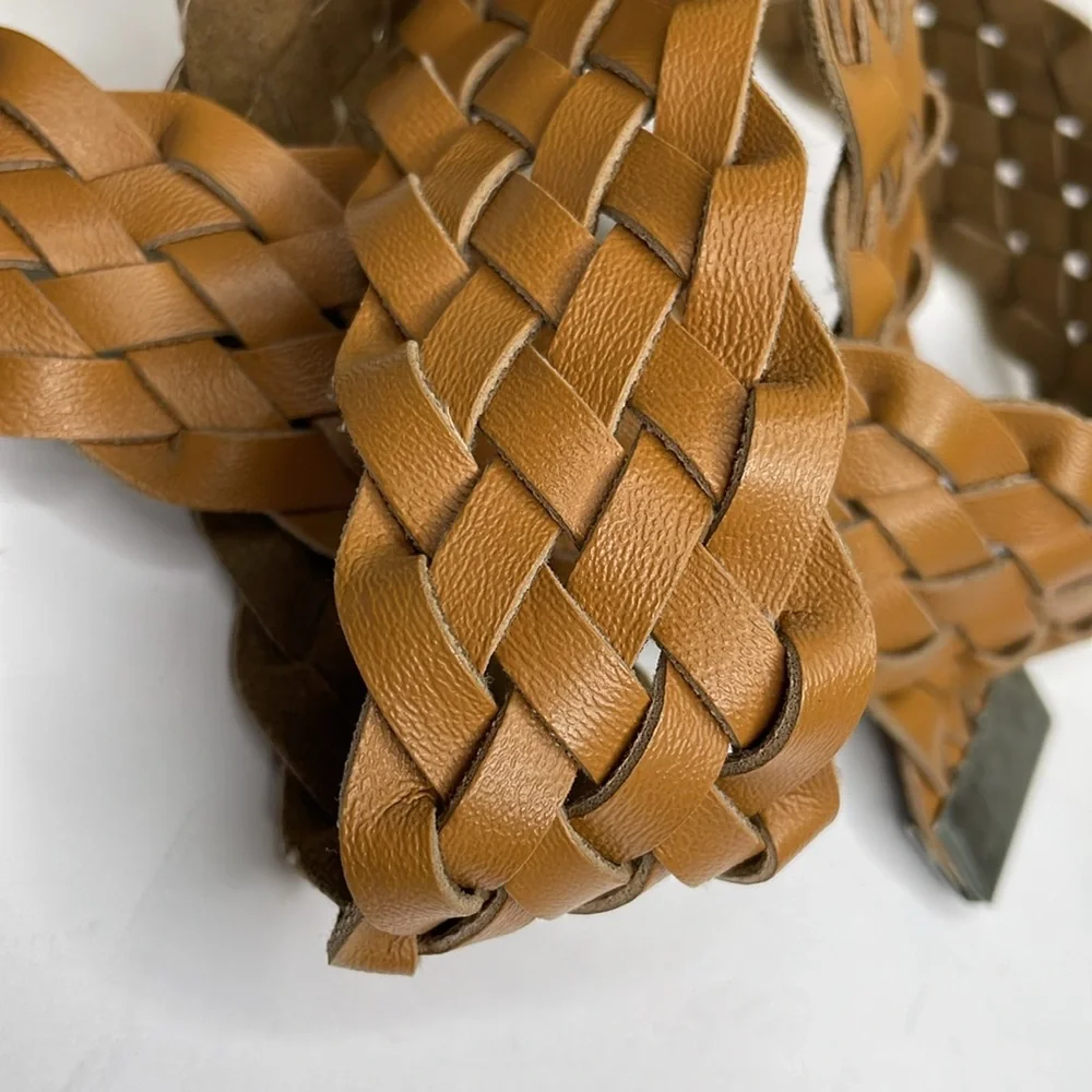 Woven Chunky Belt Brown Vegan Leather Rounded Buckle